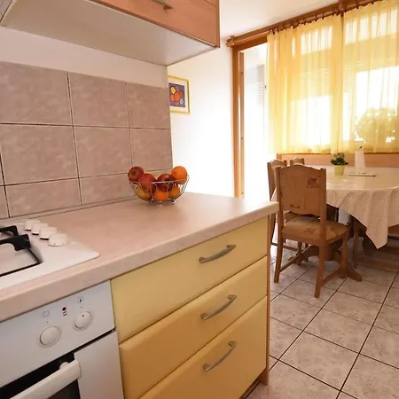 Apartments Zara - Short Walk To Center *