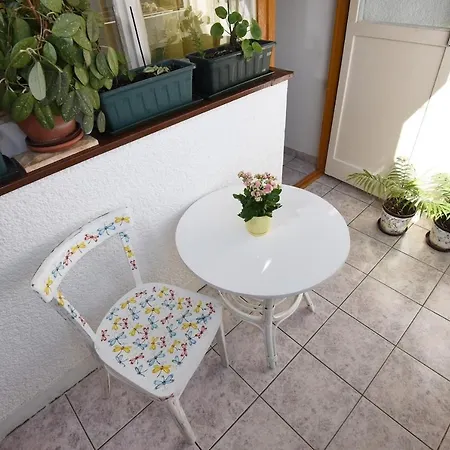 Apartments Zara - Short Walk To Center Apartment *